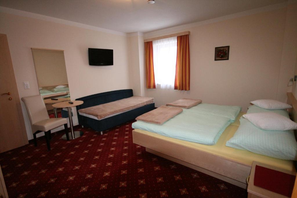 Pension Thorerhof Haus im Ennstal Δωμάτιο φωτογραφία
