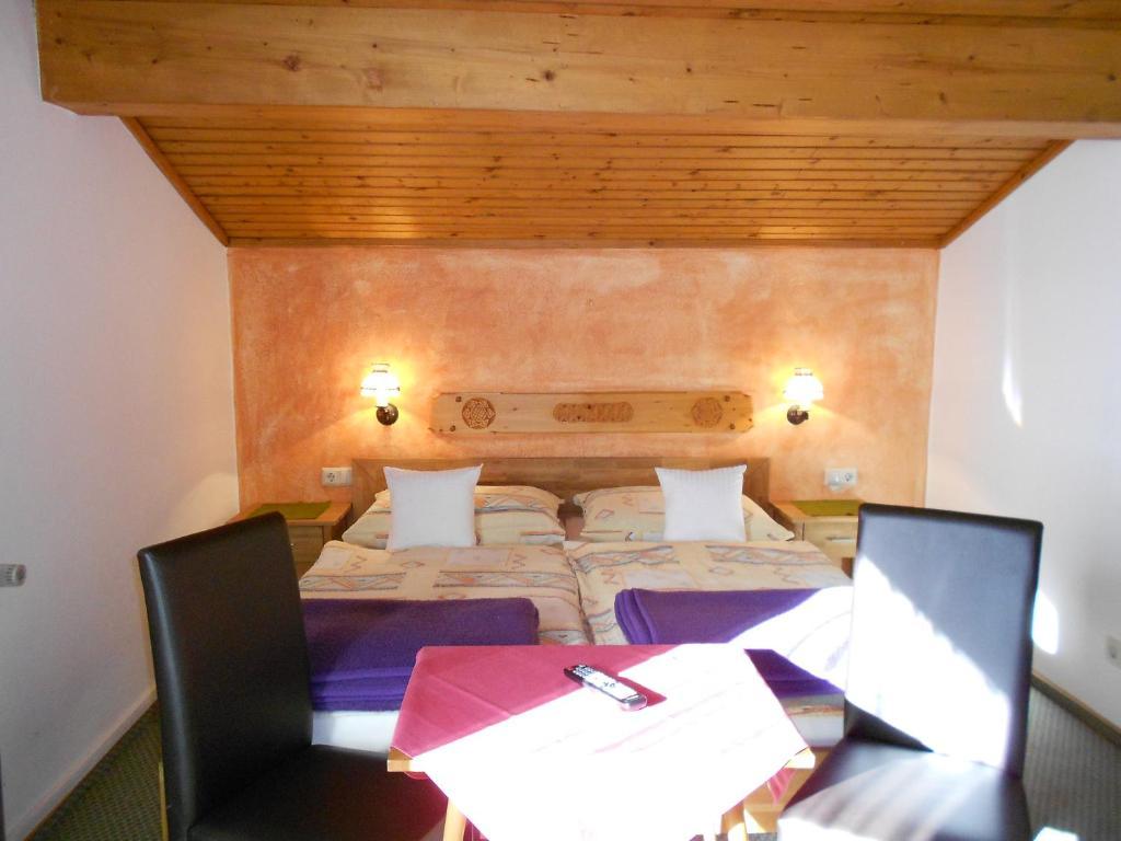 Pension Thorerhof Haus im Ennstal Δωμάτιο φωτογραφία